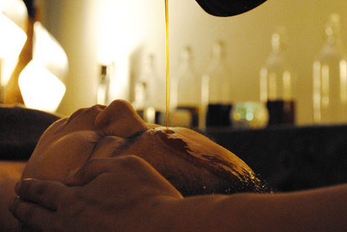 自分を整える、深い癒しの時間〜アーユルヴェーダトリートメントの魅力〜